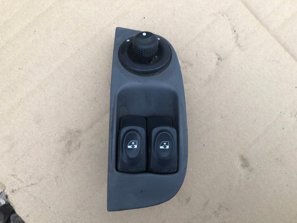 фото №1, Левый панель окон зеркал renault megane lift 99-02