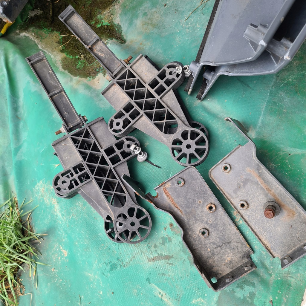 фото №8, Кронштейн ветровики спойлер спойлер кронштейн stralis