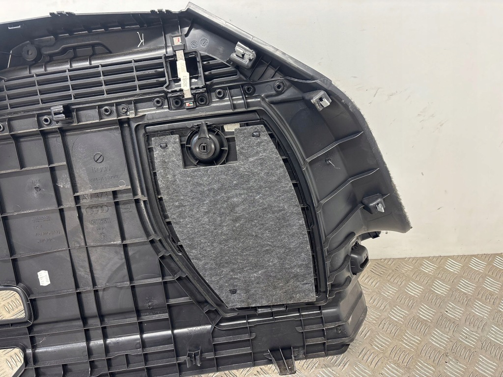 фото №7, Audi a3 s3 8v 2015 левая сторона обшивка / обивка / багажника