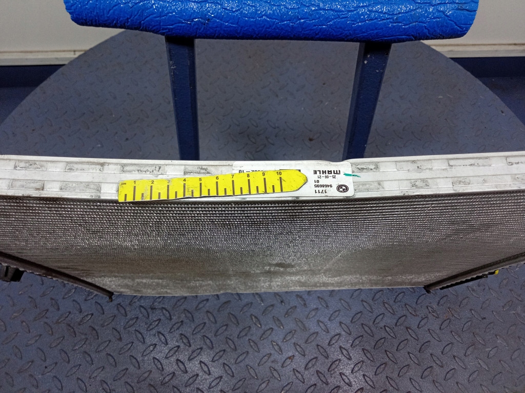 Bmw x3 g01 g02 30i радіатор води рідина 9468695 Оригінал