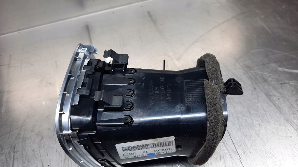 фото №6, Решітка обдув ліва 30791697 volvo v40 ii 12-19r eu