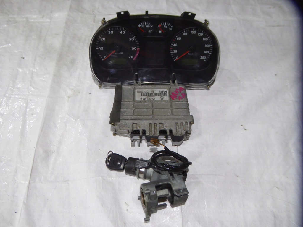 фото №1, Бортовий комп'ютер двигуна volkswagen оригінальний номер 030906027ah