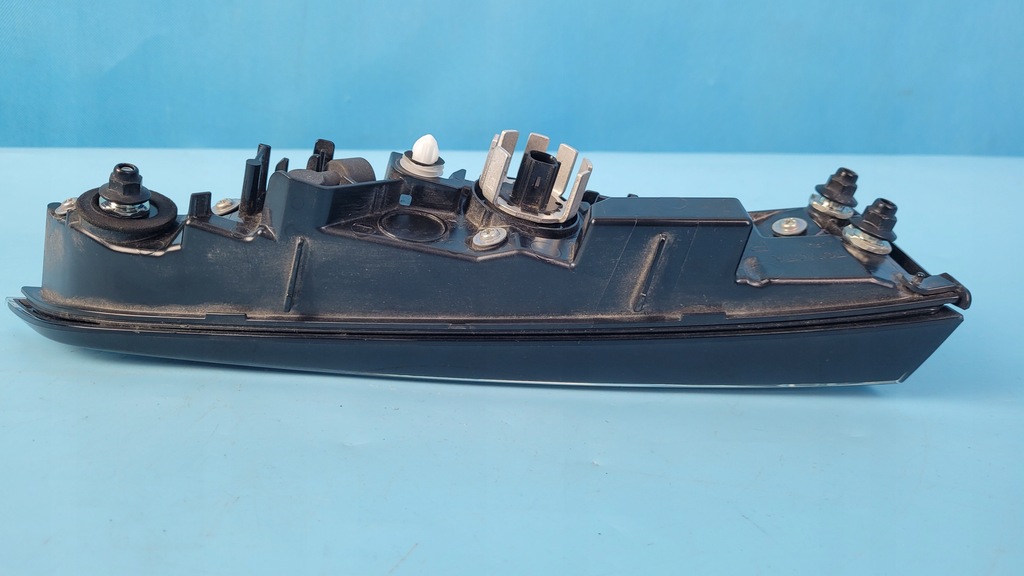 фото №10, Suzuki swace 21r лампа w крышка правый задняя led kombi