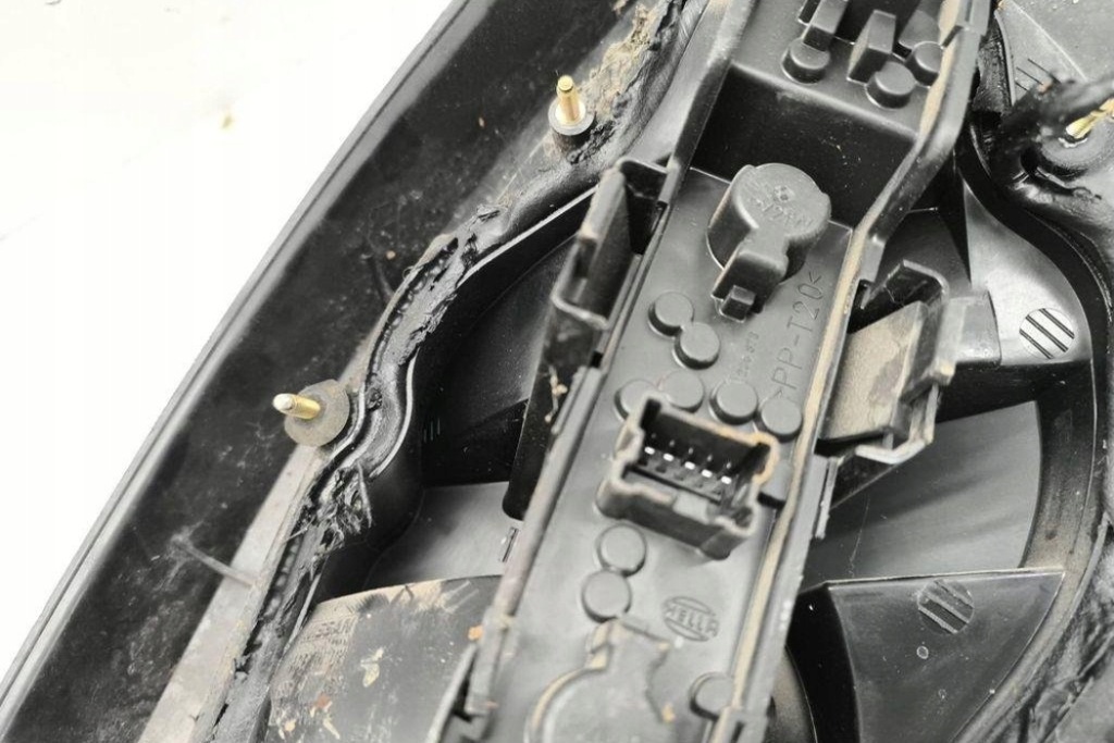 фото №8, Лампа ліва задня nissan almera ii хетчбек n16 26555bn010 2.18l дизель