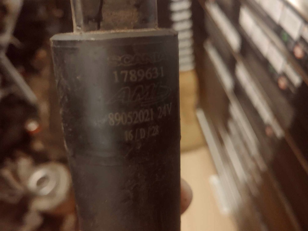 фото №7, Помпа омивача лампи ксенон 1789631 scania r