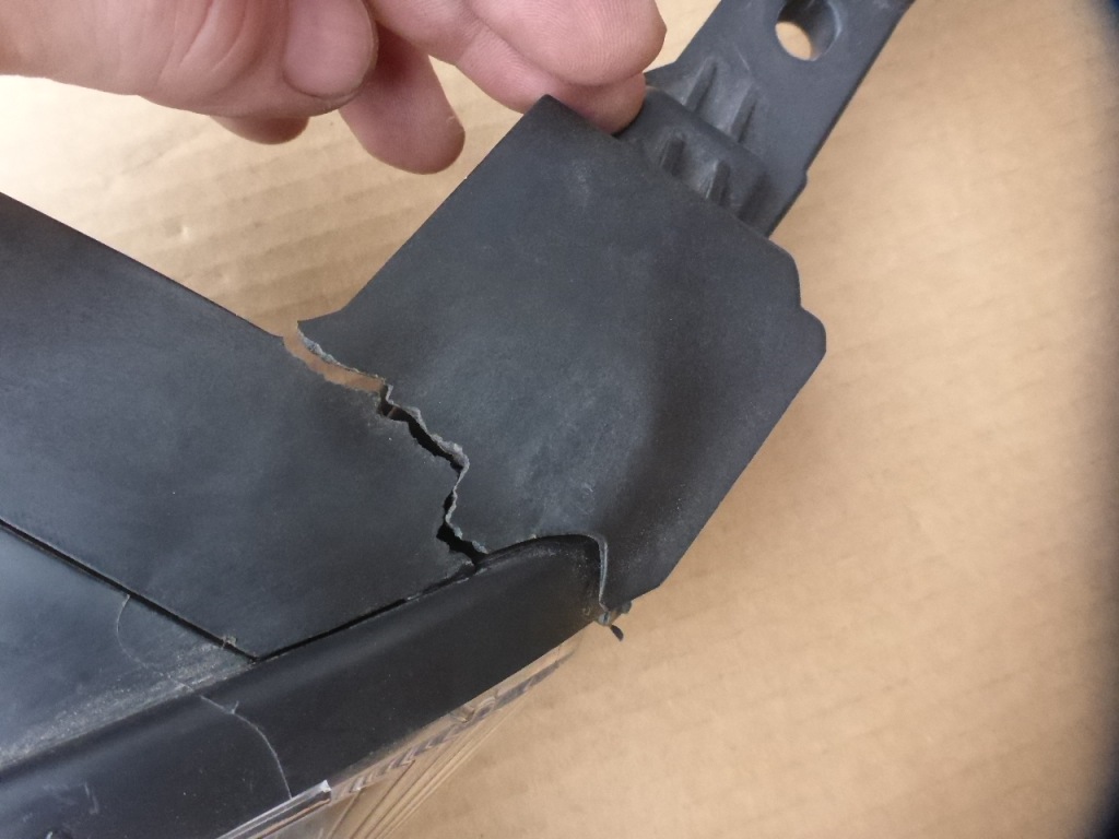 Hyundai bayon 21- drl led 92207q0600 фара ліва оригінал Зі Шроту