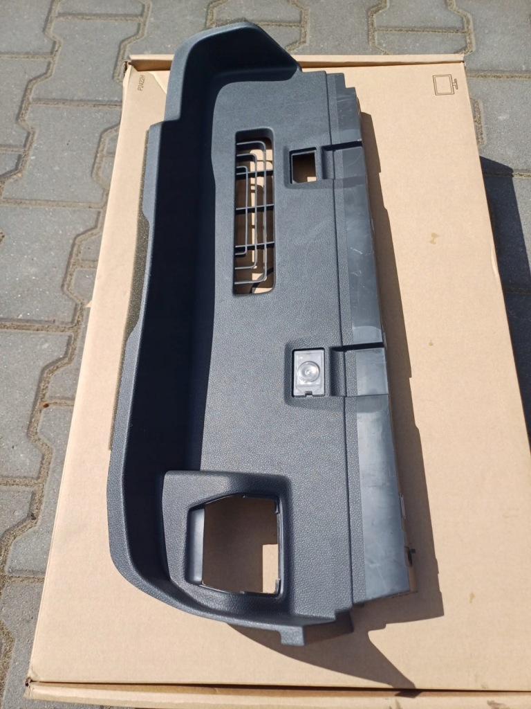 фото №1, Крышка защита пластик предохранителей кабины scania r s ntg euro 6 2020r