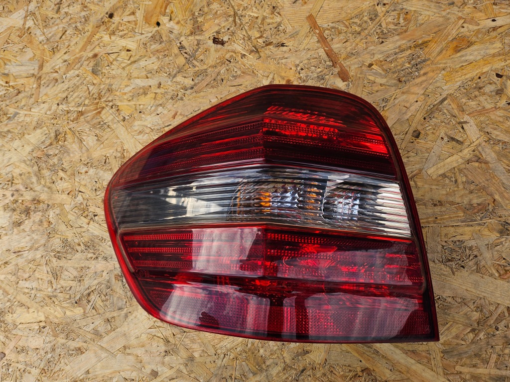 фото №1, Лампа задня ліва mercedes w164 ml 05-08