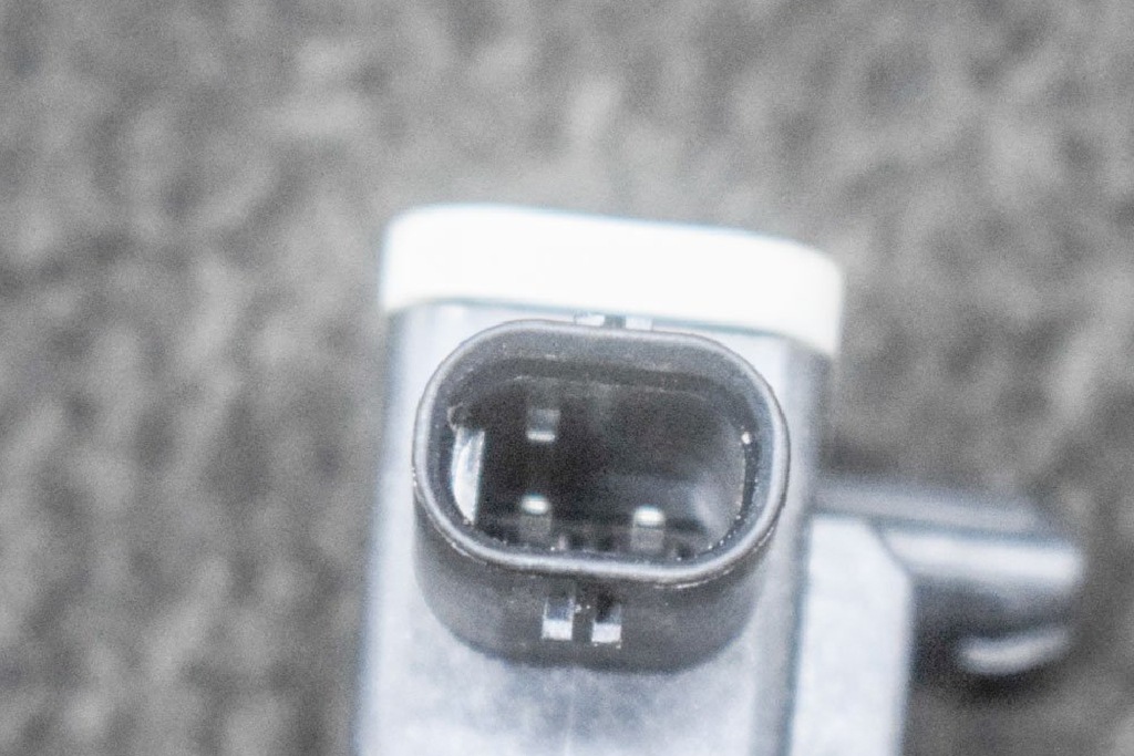 фото №5, Bmw 4 coupe f82 m4 competition датчик удара с правой стороны 9234989 33