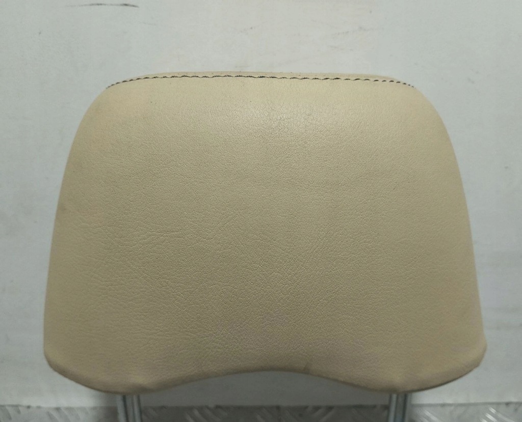 фото №6, Maserati granturismo 2012 підголівник сидіння заднього