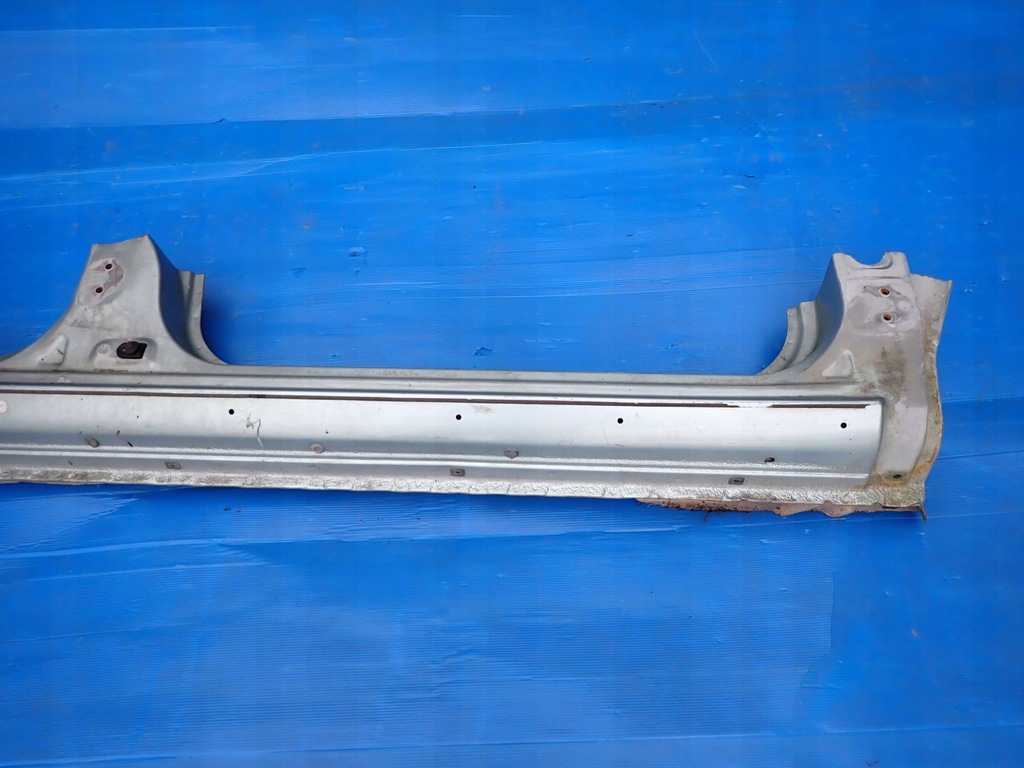 фото №11, Mitsubishi space star 98-05 порог правый