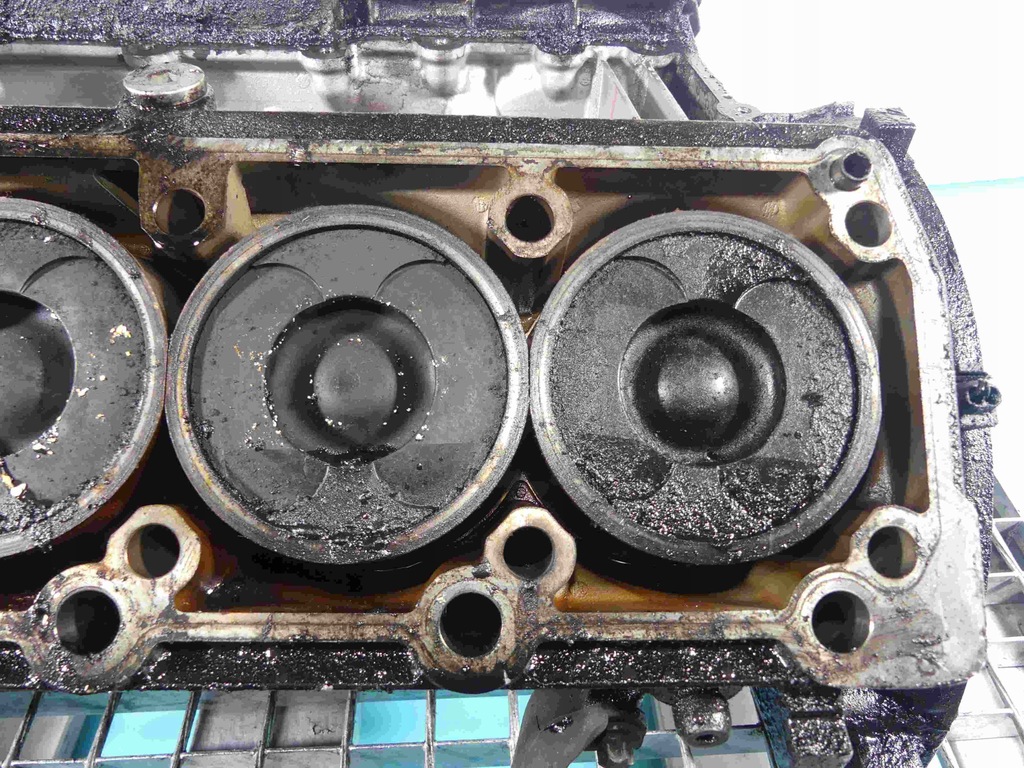 фото №11, Блок двигателя mercedes ml w163 4.0 cdi na stolik