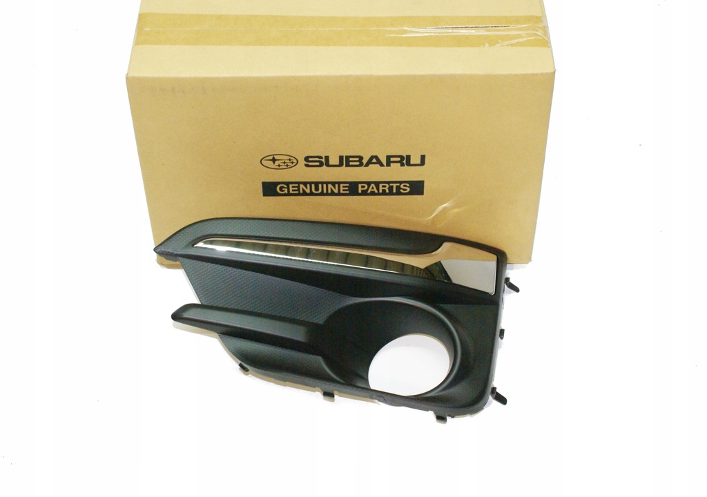 фото №1, Рамка противотуманной фары левая subaru impreza оригинал 2016-