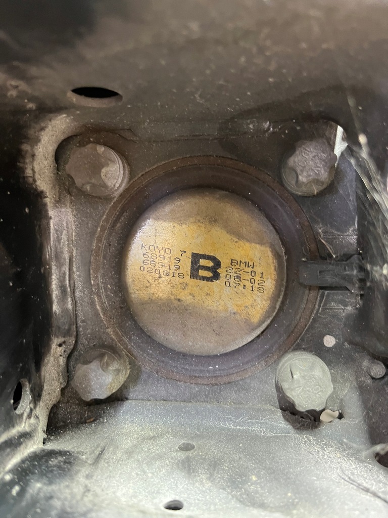 фото №8, Поворотный кулак правый задняя bmw x1 f48 fwd 6851580