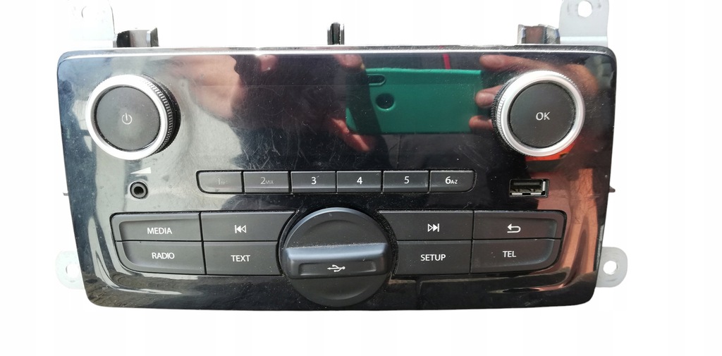 фото №2, Радио радиопроигрыватель renault clio iv оригинальный номер 281151231r