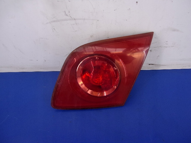 фото №1, Mazda 3 bk лампа задня права кришки внутрішня orygin