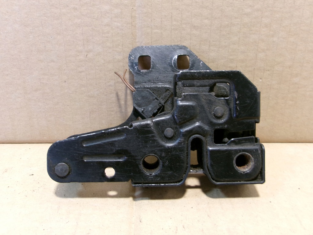 фото №1, Замок капот audi a6 c6