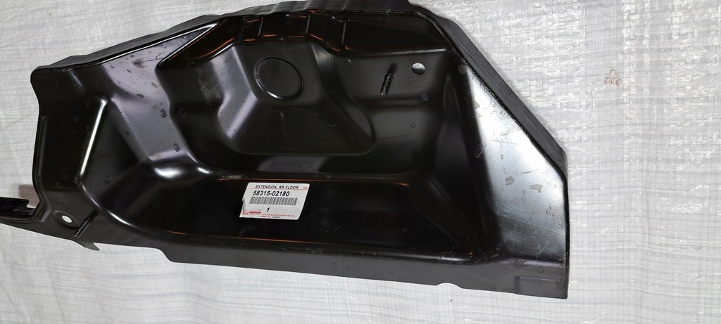 фото №6, Toyota corolla e21 кронштейн підлога багажника правий задня 58315-02180