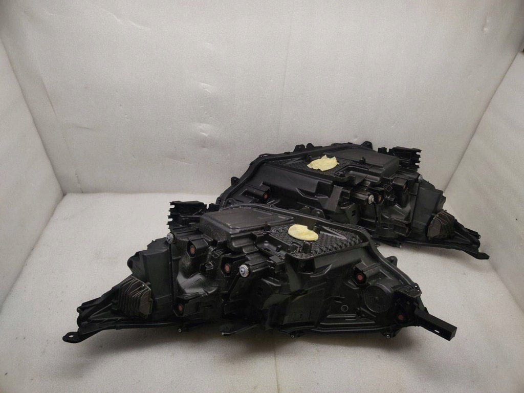 фото №10, Toyota bz4x 2022 full led комплект лампа передніх