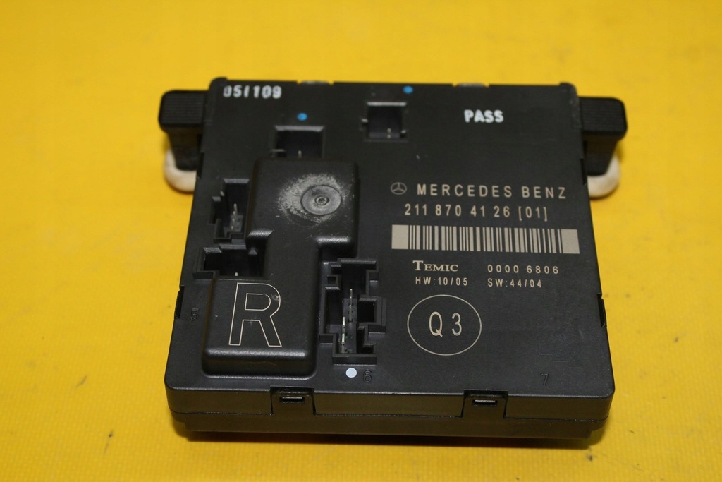 фото №1, Модуль дверь правый tł mercedes w211 a2115408645