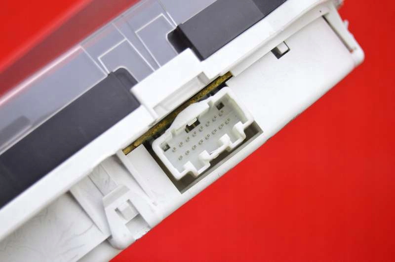 фото №9, Счетчик приборы автоматическая коробка передач eu 3m71-10849-bj mazda 2 dy 1.4 16v 80 km lift