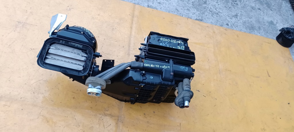 фото №10, Отопитель wody кондиционера audi a6 c5 2,5tdi 97-03r 4b1820005g .