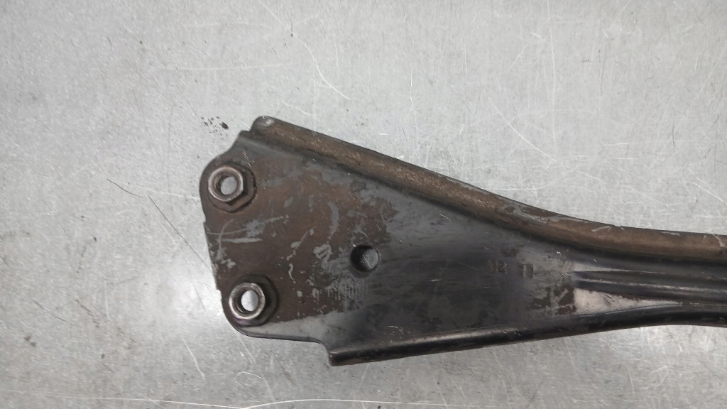 фото №5, Кронштейн підрамник двигуна оригінальний номер 30699889 volvo s60 ii v60 v70 iii s80 ii