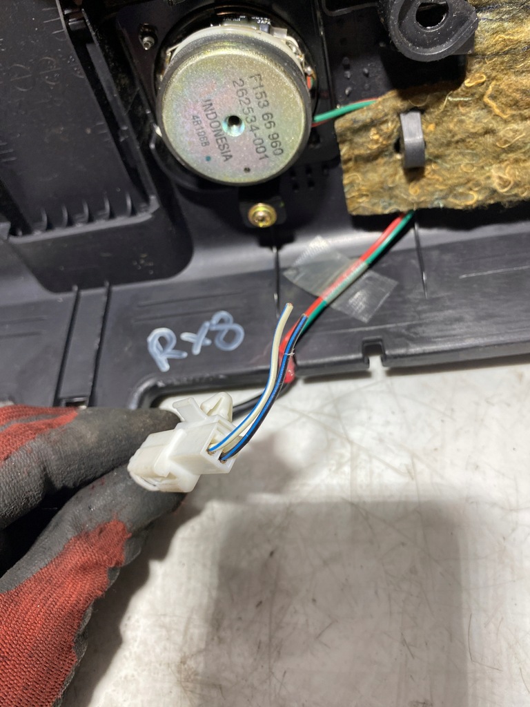 фото №3, Защита накладка динамика задняя правая правый mazda rx-8