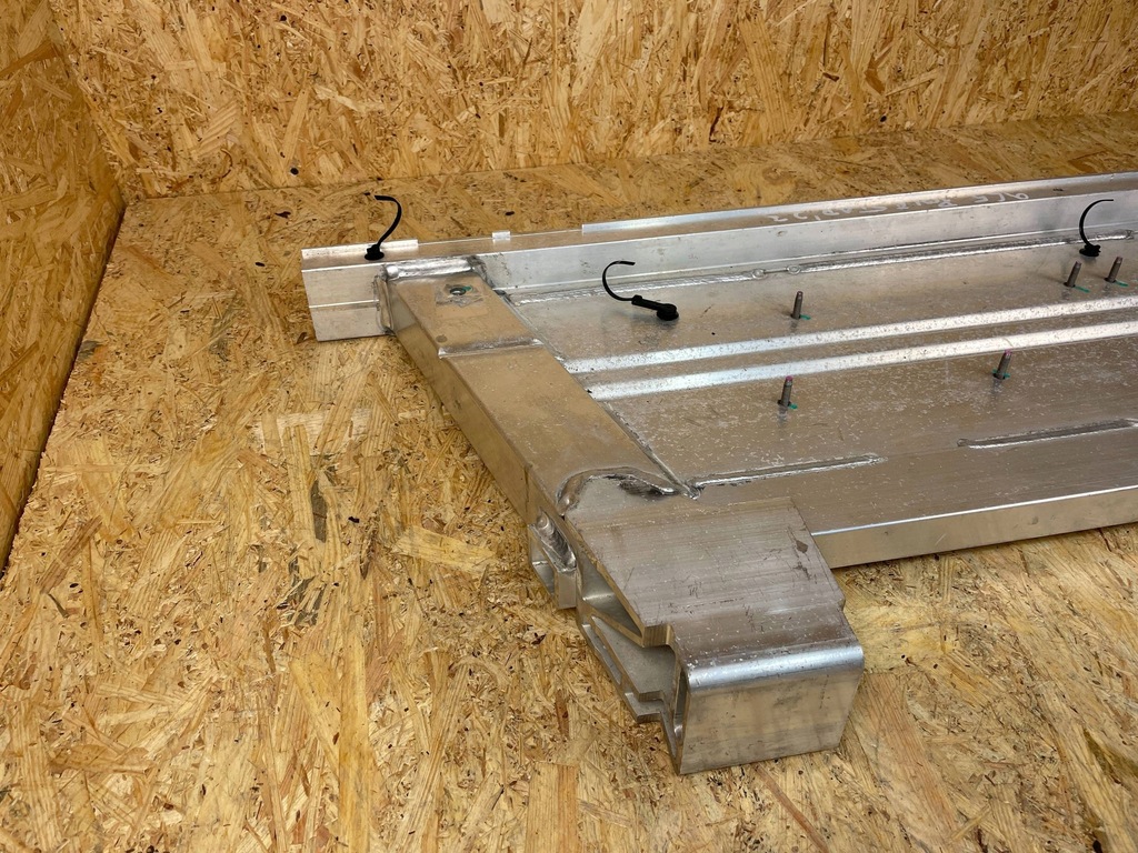 фото №6, Балка pod радіатор підрамник підрамник підрамник polestar 2 ii 32329688 2020-