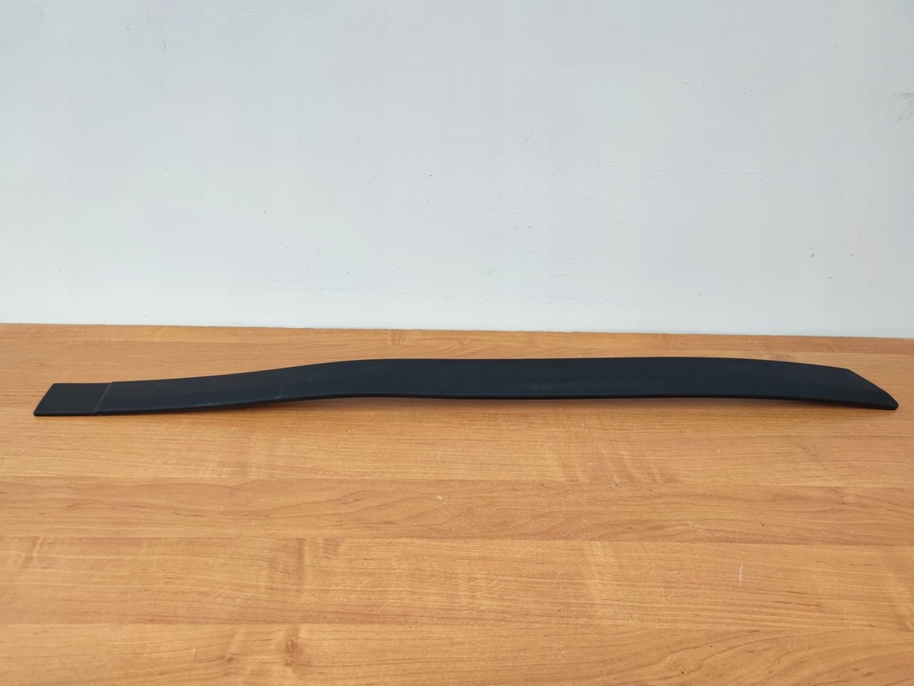 фото №1, Kia carens 4 iv права молдинг накладка na двері задня