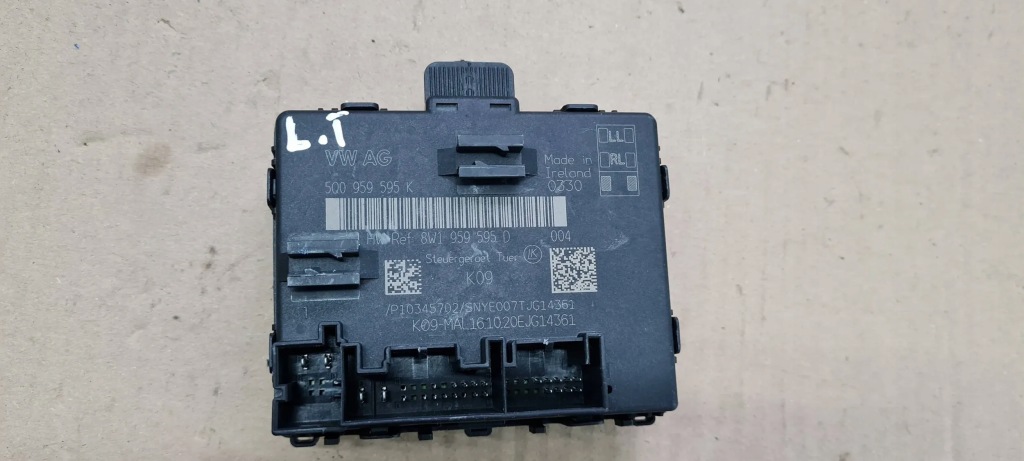 фото №1, S3 8y a3 модуль блок керування двері 5q0959595k