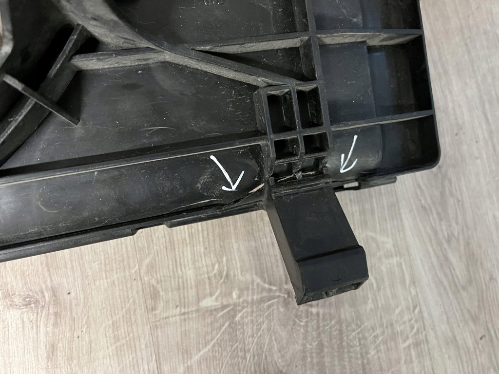 Tesla model 3 y корпус вентилятор радіатора 1607808-00-a Зі Шроту