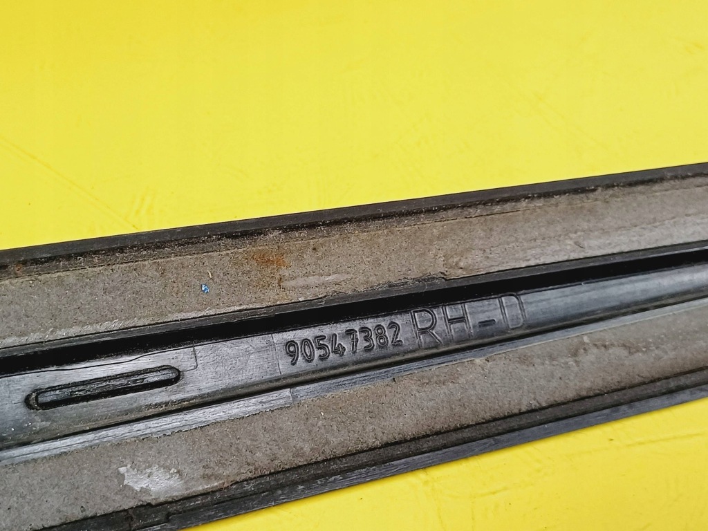 фото №5, Молдинг крила правий задня opel corsa b 90547382 nr193