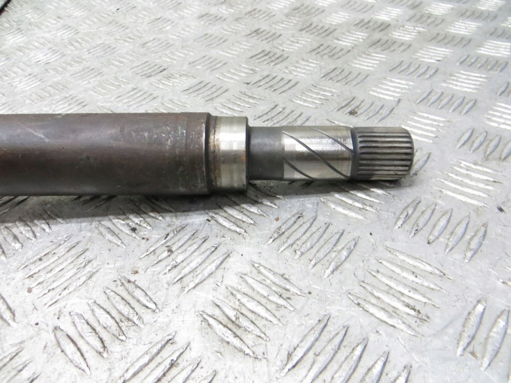 Volvo s60 2 рестайлинг  2.0d приводной вал правая перед 31325117 13- Цена