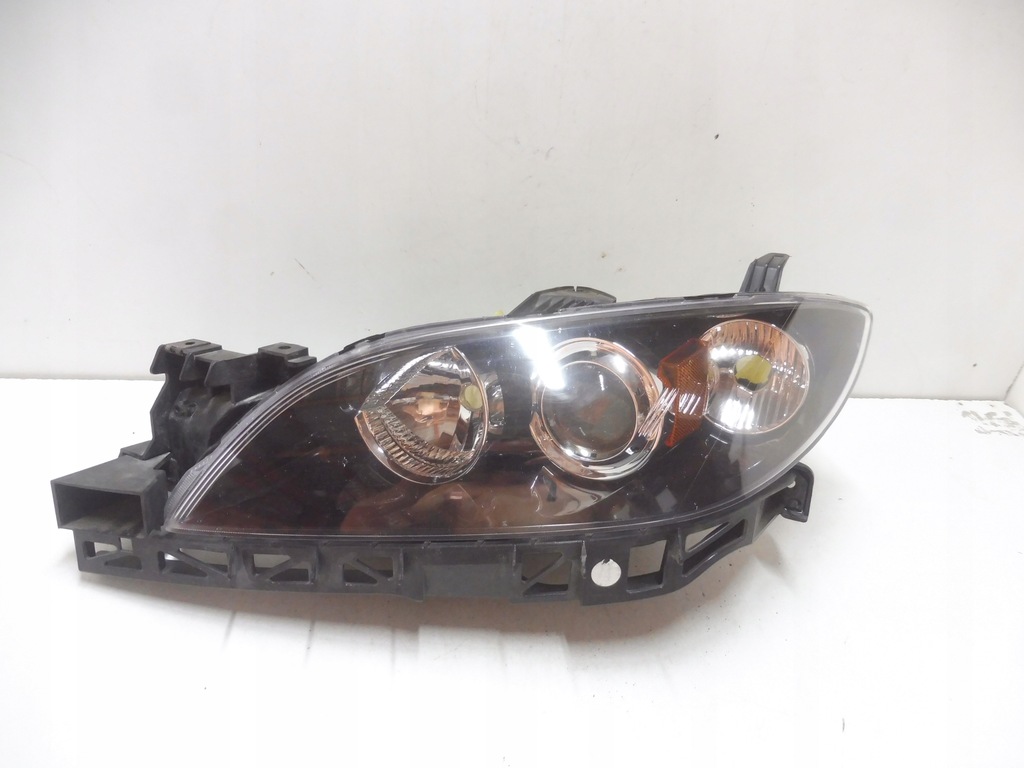 фото №1, Mazda 3 05r лампа левая обычная