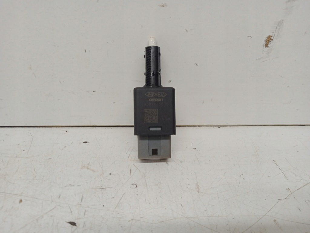 фото №1, Hyundai i30 iii датчик стоп стоп-сигнал 938133s800 2017-