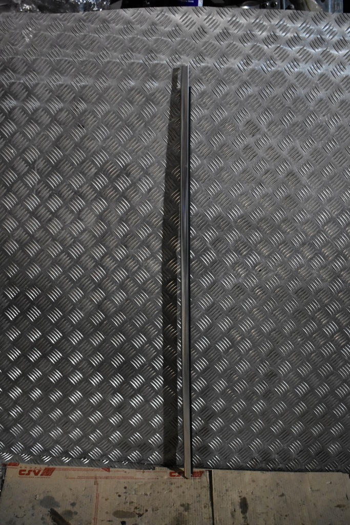 фото №1, Idealna молдинг дверь задняя левая mercedes gle w167 suv 1