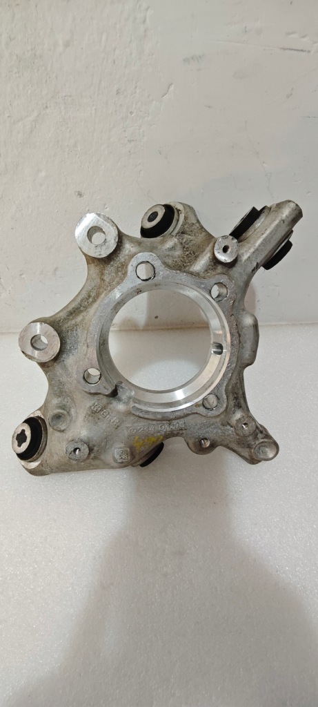 Купити Поворотний кулак задній лівий mercedes e klasa w214