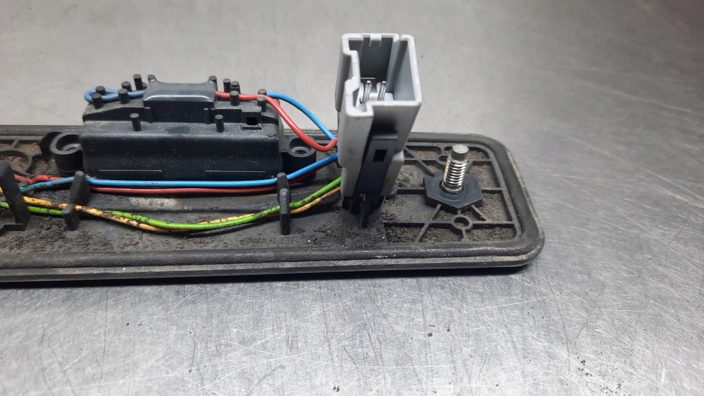 фото №7, Накладка задний крышки 30699743 volvo v70 iii 2.5t 07r fwd