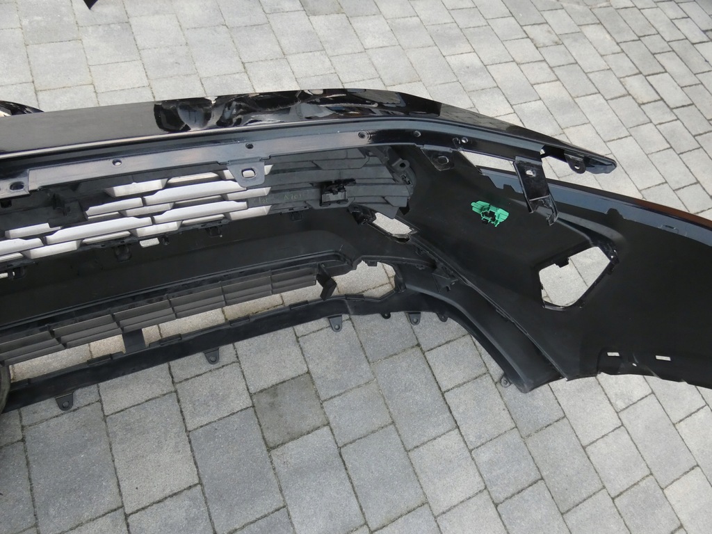 фото №8, Бампер, решётка радиатора, значок toyota rav-4 гибрид