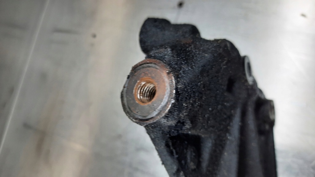 Кронштейн генератора 9632543007 peugeot 806 2.2b в Украине