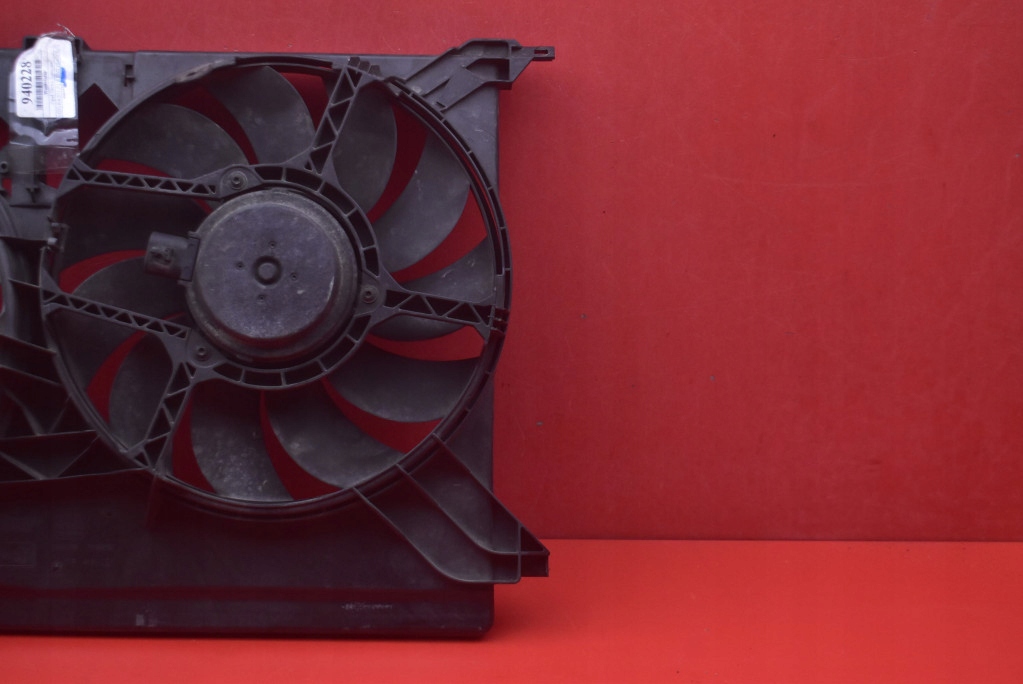 Вентилятор 13167335 opel vectra c 1.9 cdti 150 km 02-05 Недорого