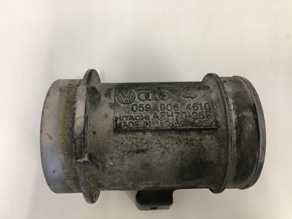 фото №1, Audi a6 c5 витратомір 059906461g 2,5tdi