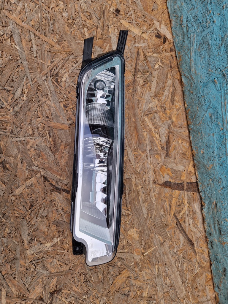 фото №1, Протитуманна фара лівий vw passat b8 новий