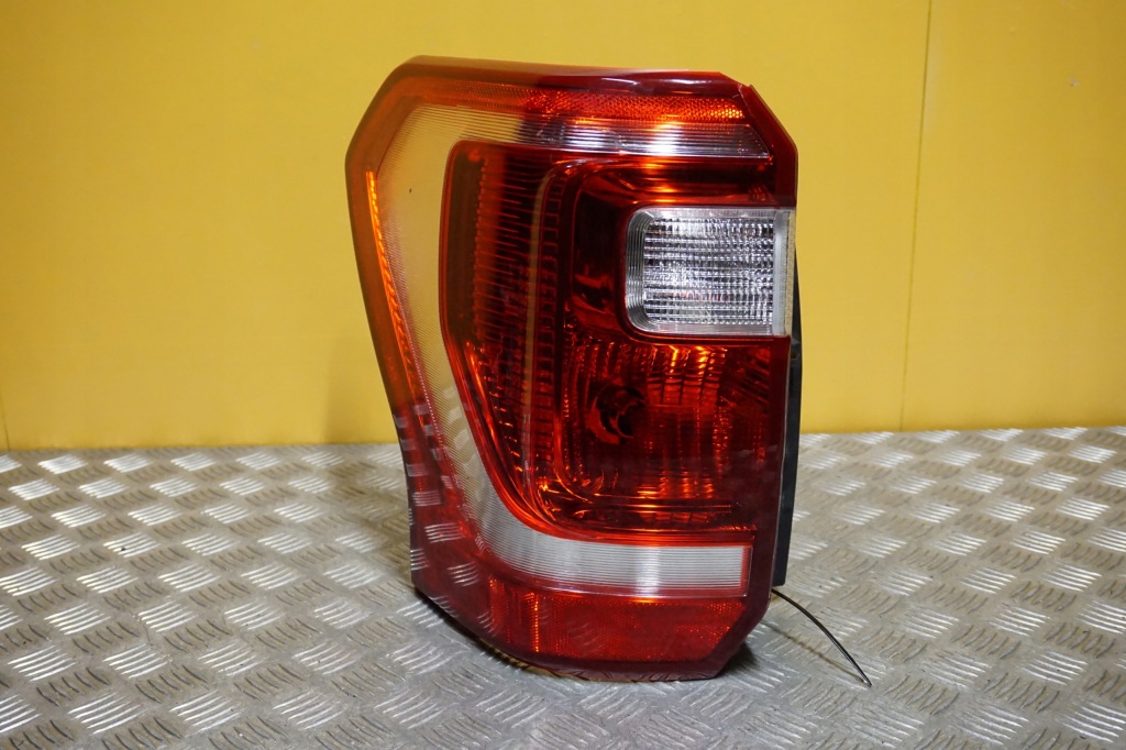 фото №1, Ford expedition 2018 - 2021 лампа задняя задняя левая usa