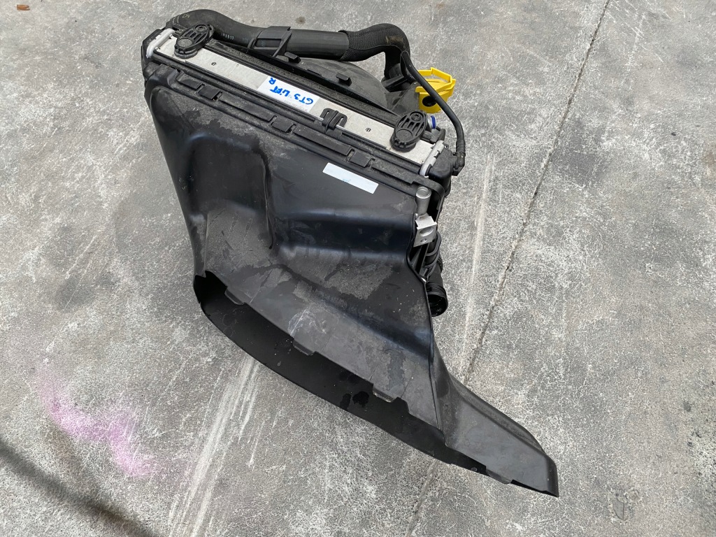 фото №1, Porsche 991 gt3 lift правая радиатор