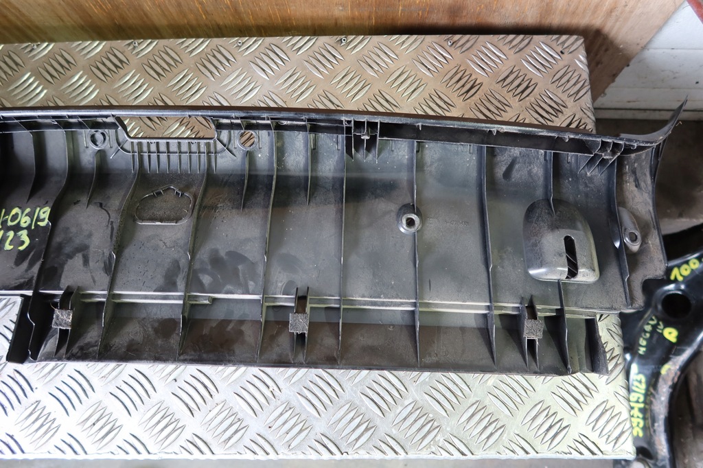 фото №9, Захист поперечина заднього bmw e65 8223560