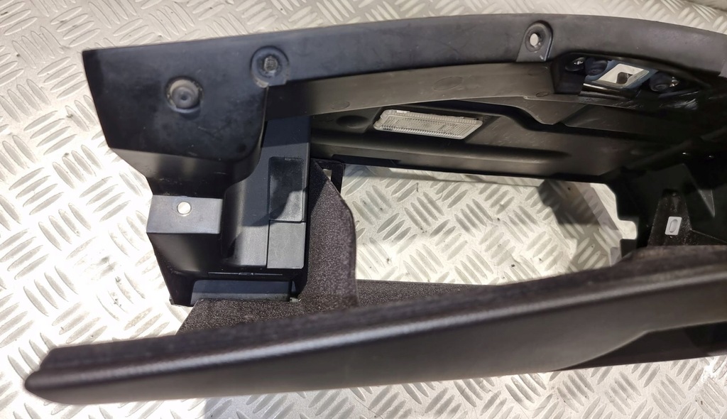 фото №11, Bmw e60 бардачок панели пассажира чёрный корпус pod выключатель подушка безопасности 7034080