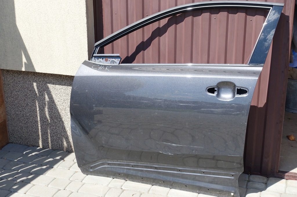 фото №1, Toyota ch-r дверь передние левая оригинал