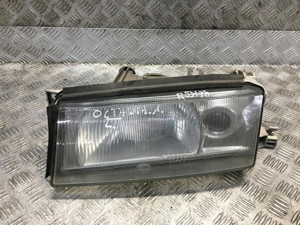 фото №1, Octavia i лампа лівий перед 246085-00